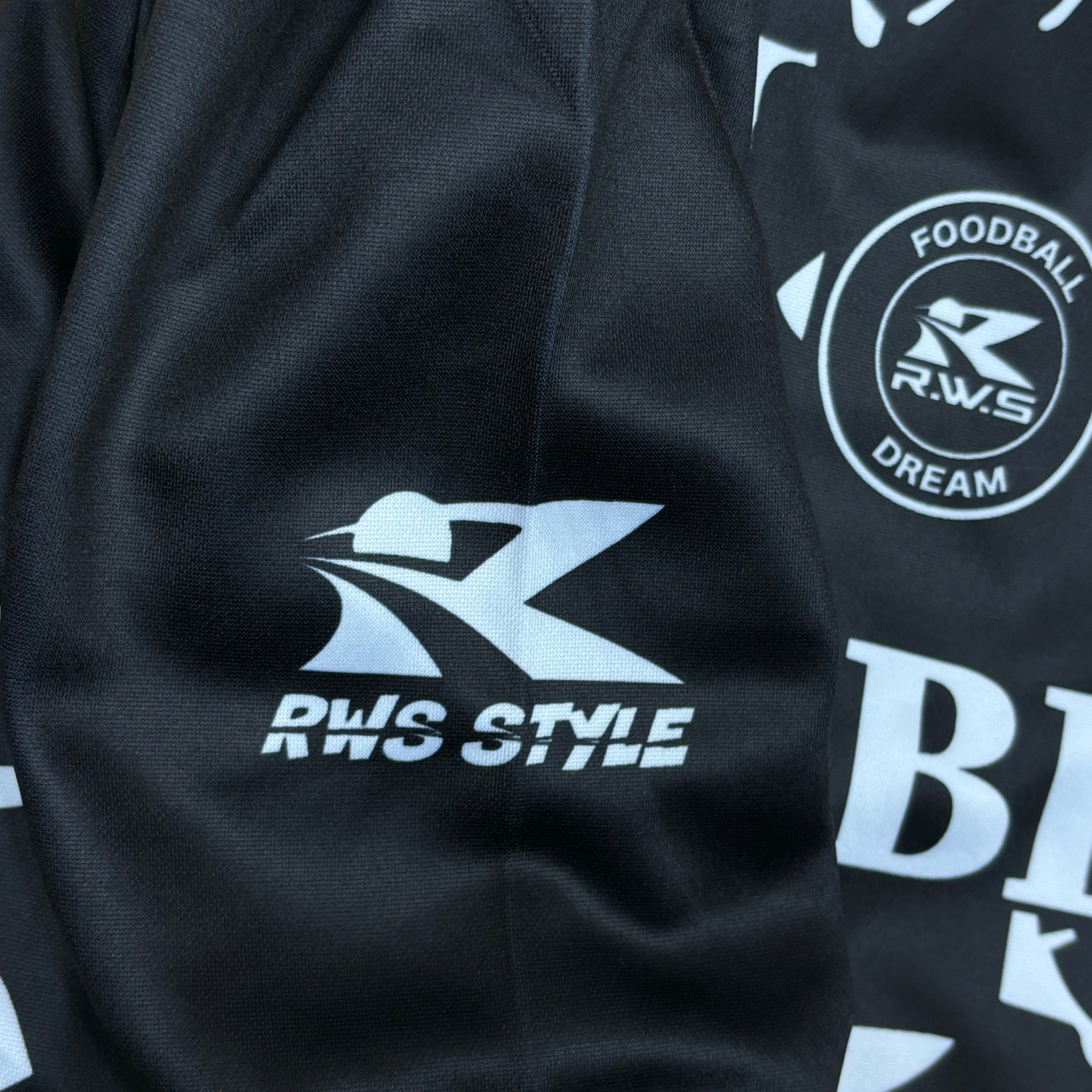 DRBLZ “スピリット”パーカー（ホワイト）