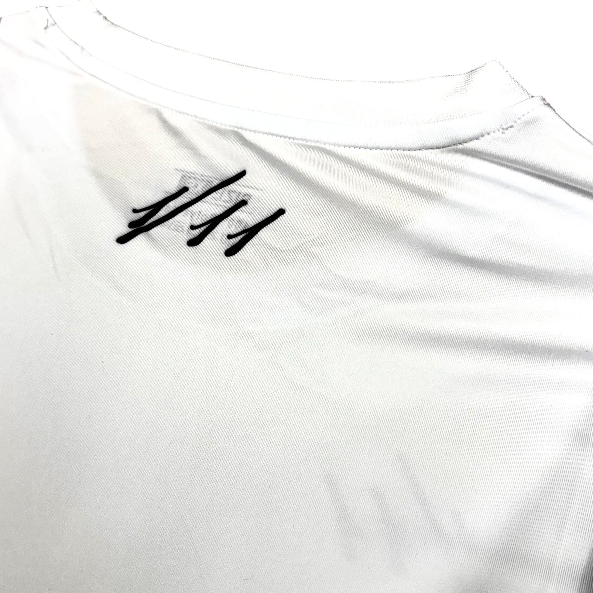 DRBLZ “クラシック” ロングTシャツ（ホワイト）